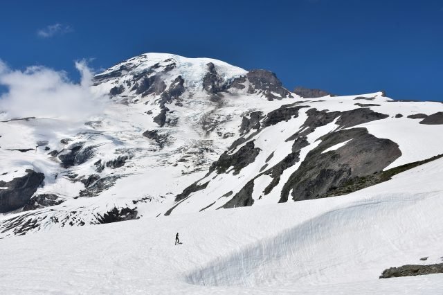 mountains-8642715_1920